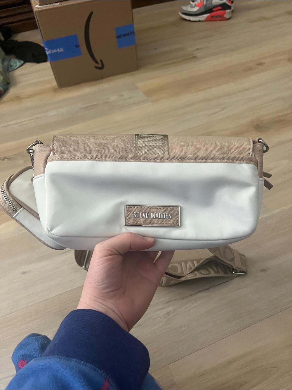 Steve Madden white and tan crossbody NWT